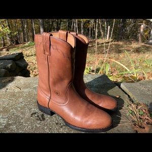 BIG SALE must go NIB Ariat Heritage Roper Boot